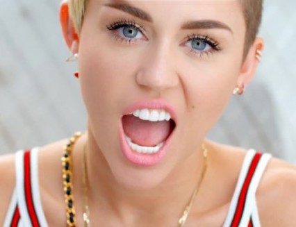 Miley Cyrus. Quick Astrology Look