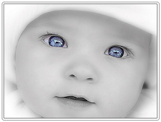 beautiful-baby-with-big-blue-eyes